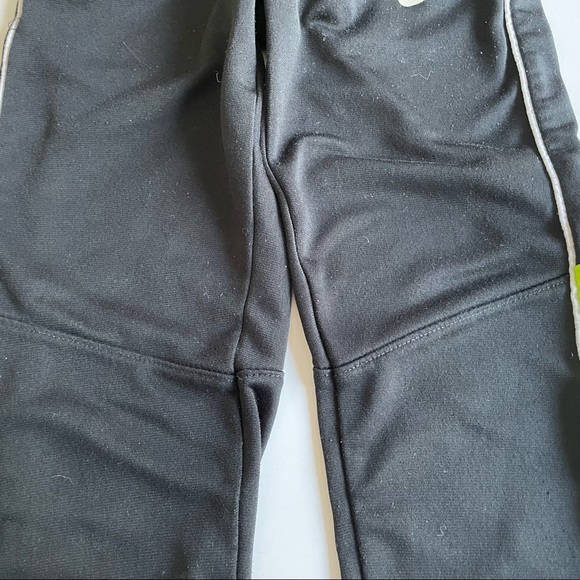 Boys Nike trackpant size small 4-5 yr black and neon yellow with white - Picture 5 of 5